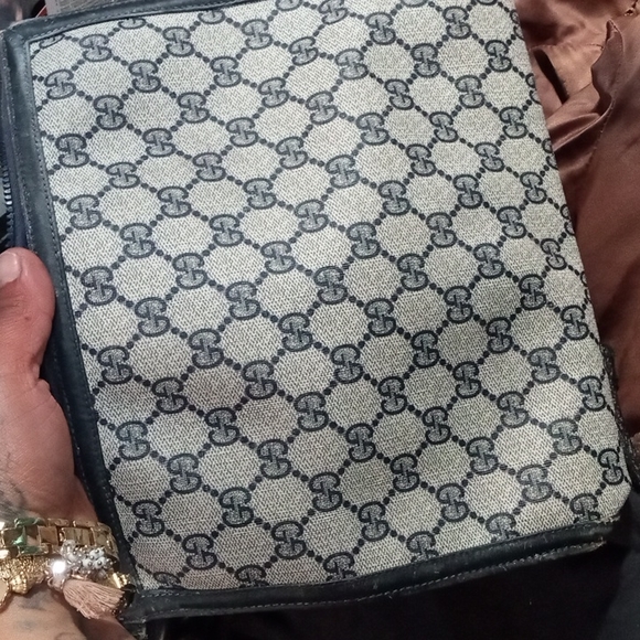 Handbag - Picture 3 of 3